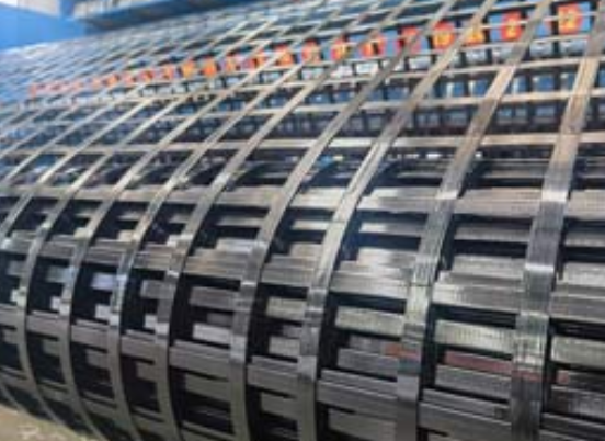 大观钢塑土工格栅：基建“隐形脊梁”的绿色智造与长寿命进化论